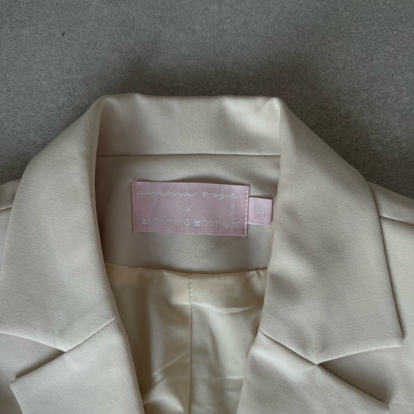EMMA ROSE X BEGINNING BOUTIQUE BLAZER WITH CUTOUT ON BACK - Picture 4 of 8